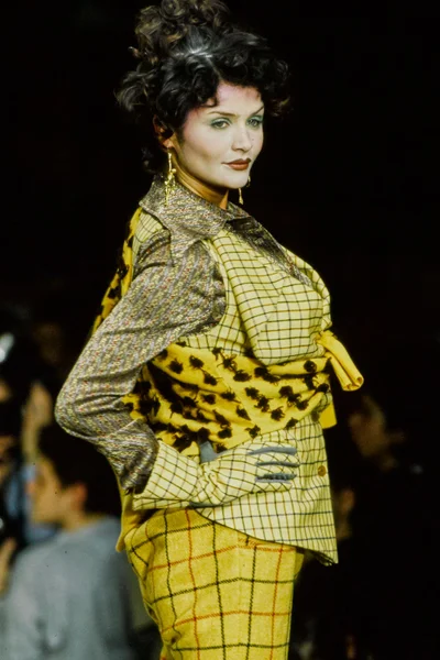 Look 54